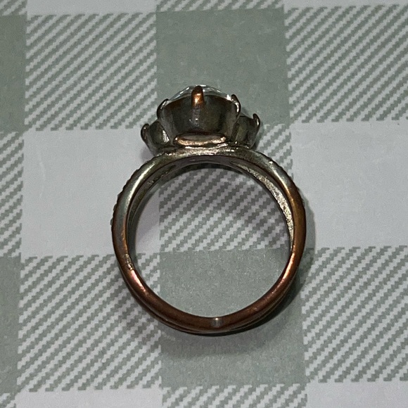 Disney Silver Mickey Mouse Crystal Ring Size 7 - Picture 6 of 6